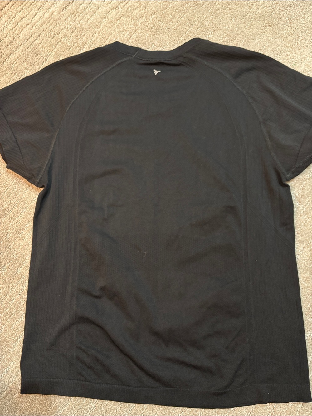 Old navy top - Picture 4 of 4